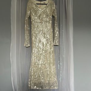 Beautiful sequence dress. To small